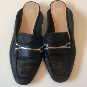 BP. Flat shoes